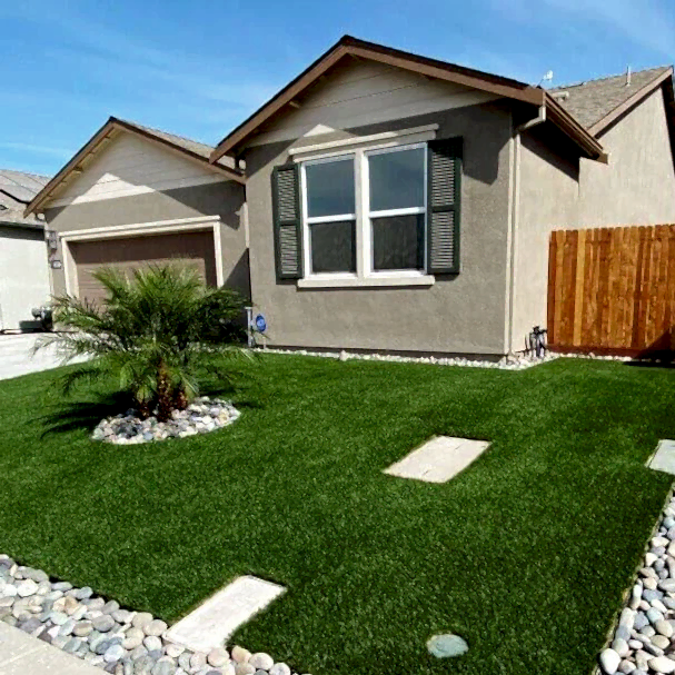 Artificial Turf Balcony Grass Artificial Turf Balcony Grass